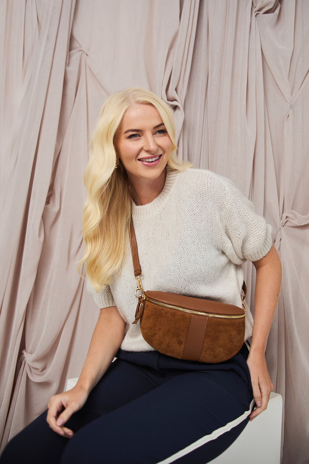 ELIE BEAUMONT SUEDE SLING LEATHER TAN BAG