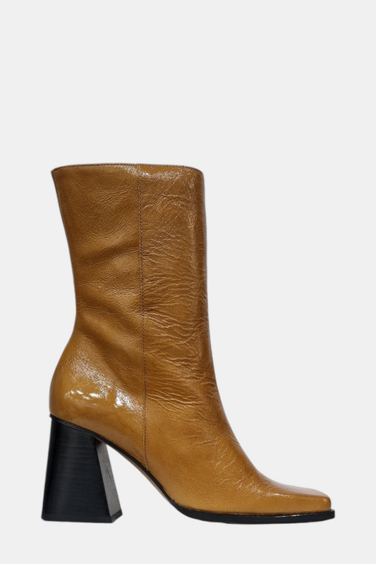 ANGEL ALARCON OCONNOR CREASED PATENT LEATHER MUSTARD BOOT