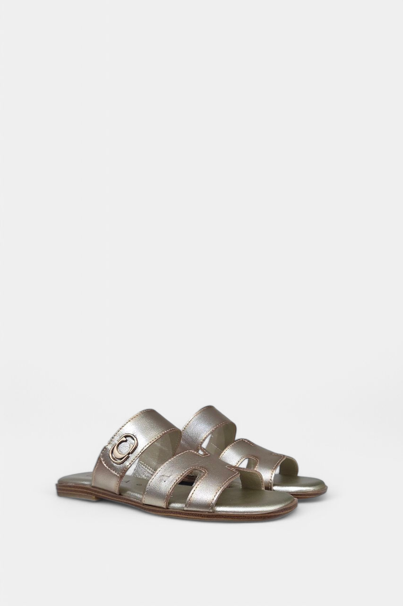 CARMELA 162364 GOLD LEATHER SLIDER SANDAL