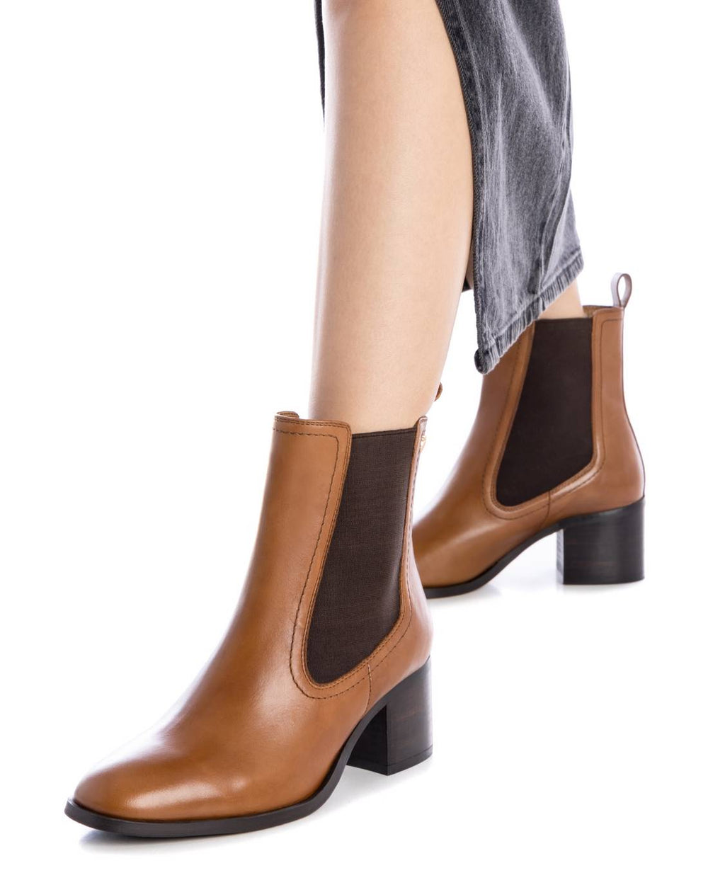 CARMELA 161772 TAN LEATHER CHELSEA BOOT
