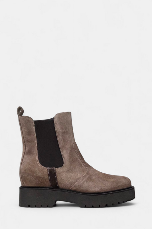 DONNA SERENA TAUPE SUEDE CHELSEA BOOT