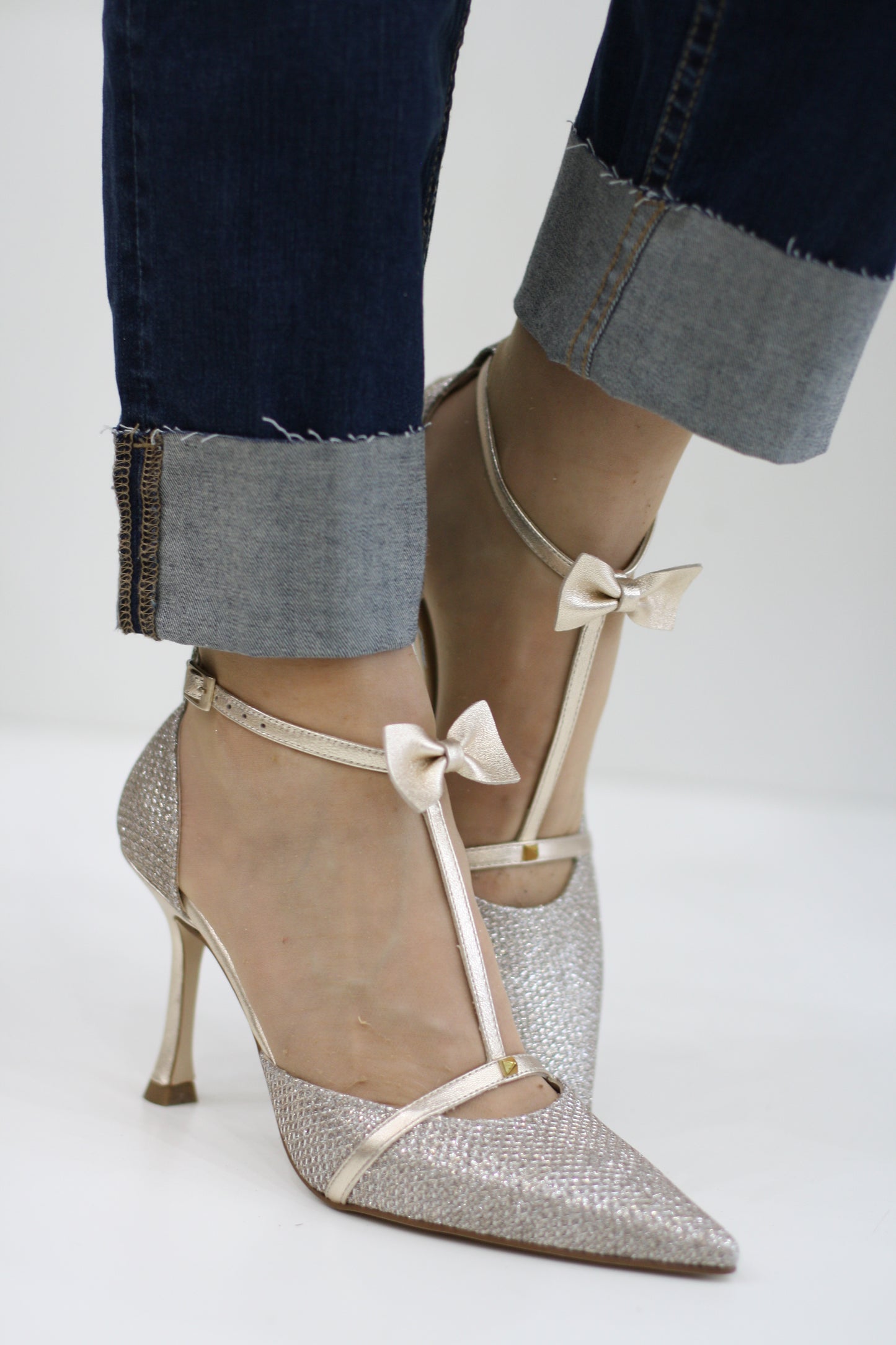 MARIAN 3209 GOLD GLITTER BOW HEELS