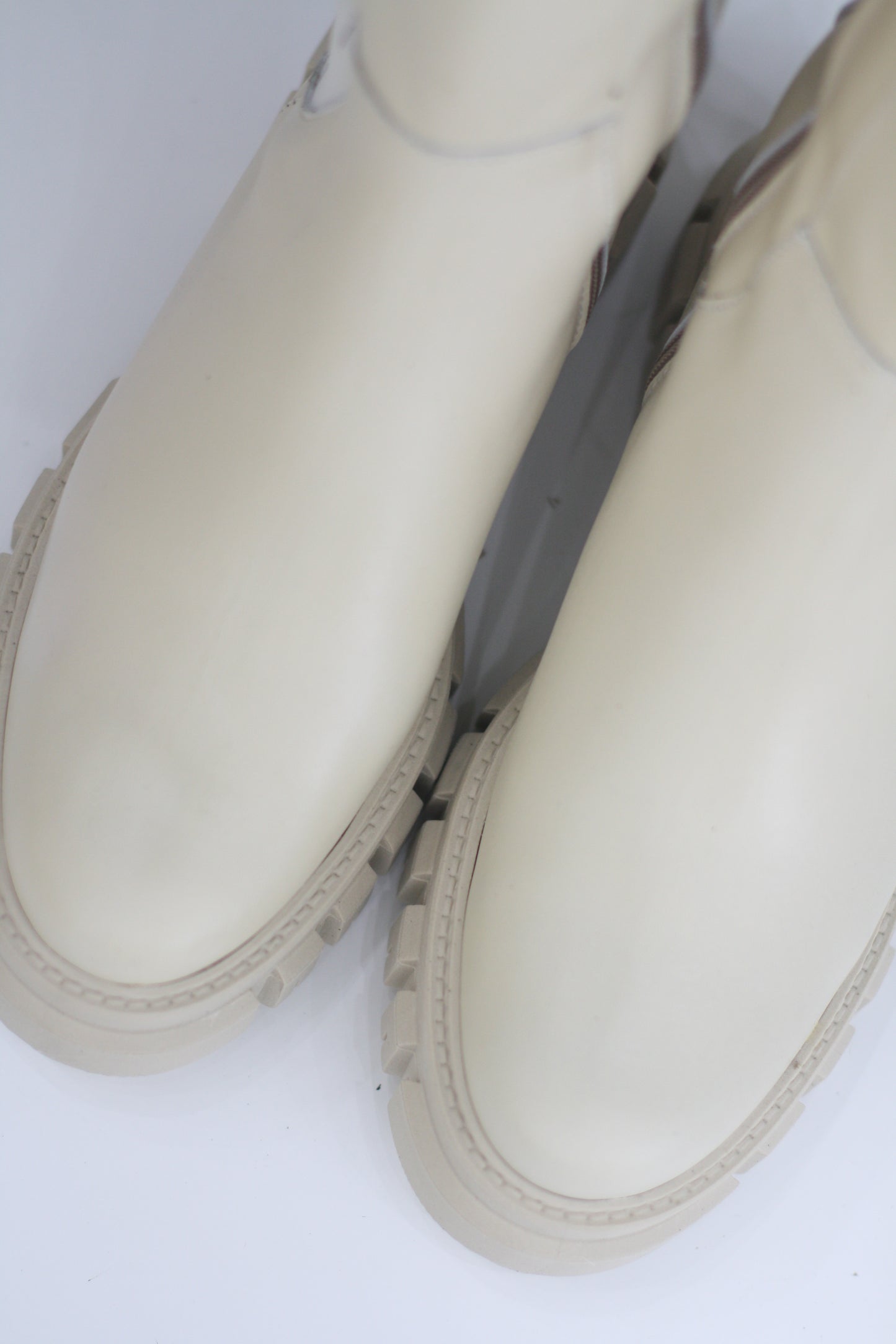 PITILLOS 5384 CREAM LEATHER CHUNKY CHELSEA BOOT
