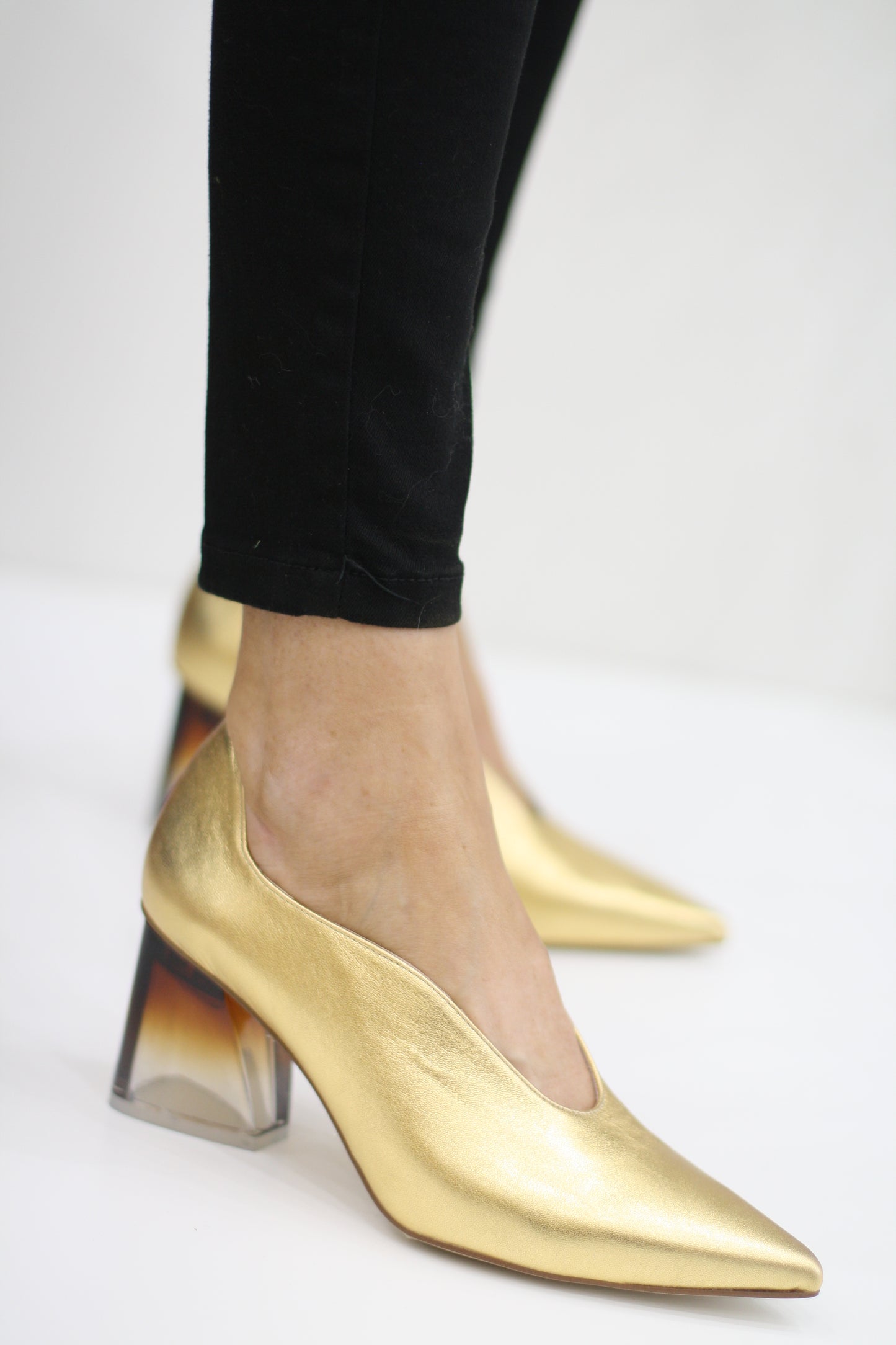 MARIAN 2915 BRIGHT GOLD LEATHER BLOCK HEEL