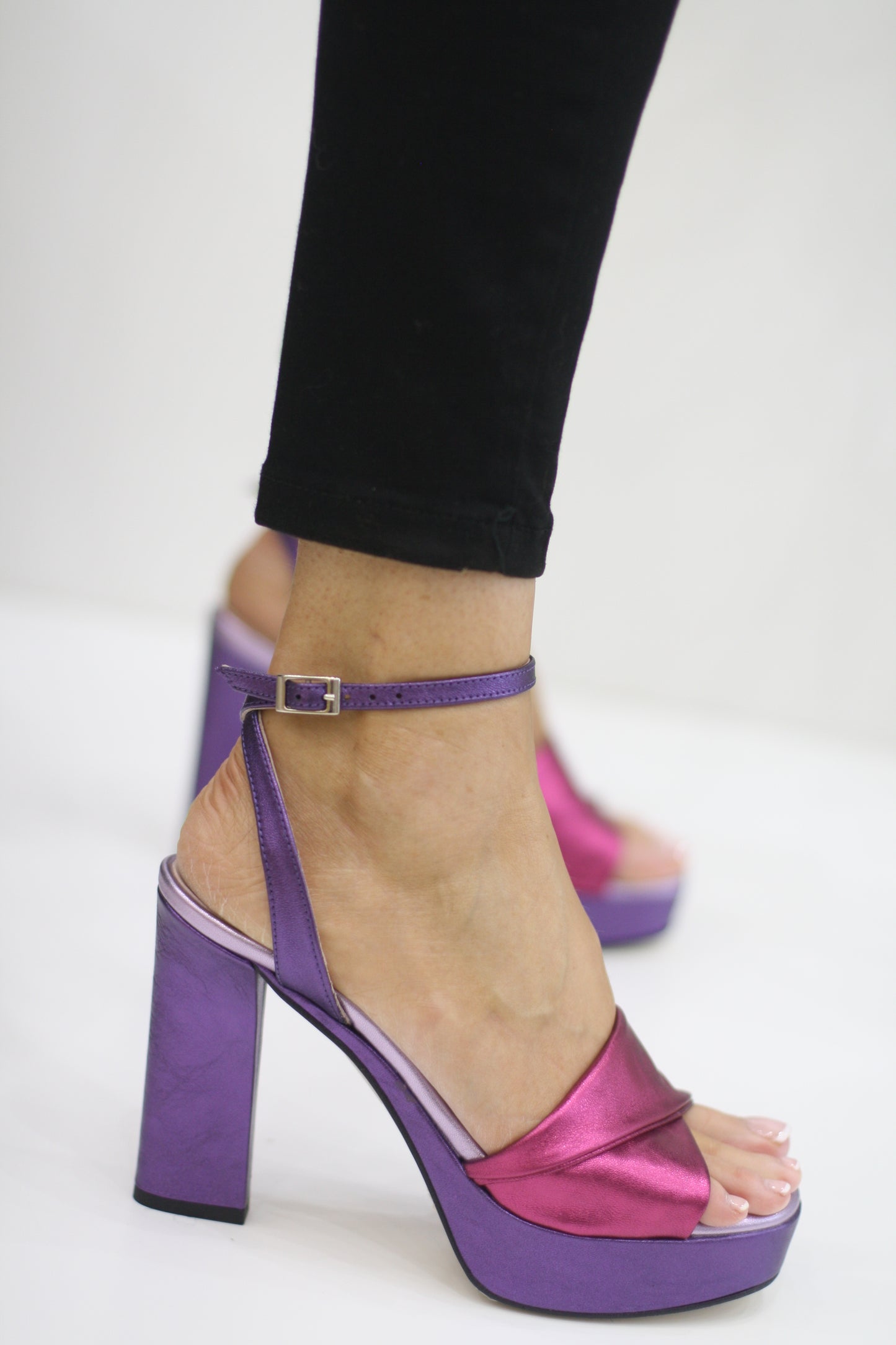 MARIAN 55907 PINK/MAGENTA PLATFORM HEELED SANDAL