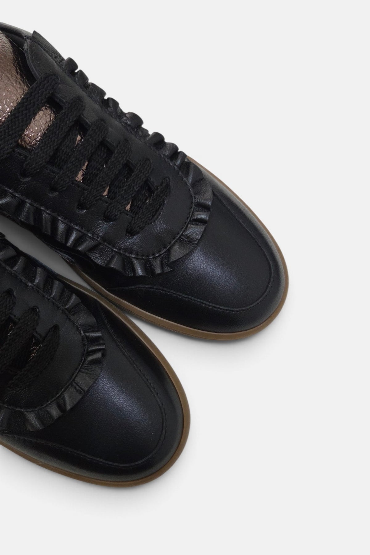 MarcoMoreo Black leather ruffle detailing trainer