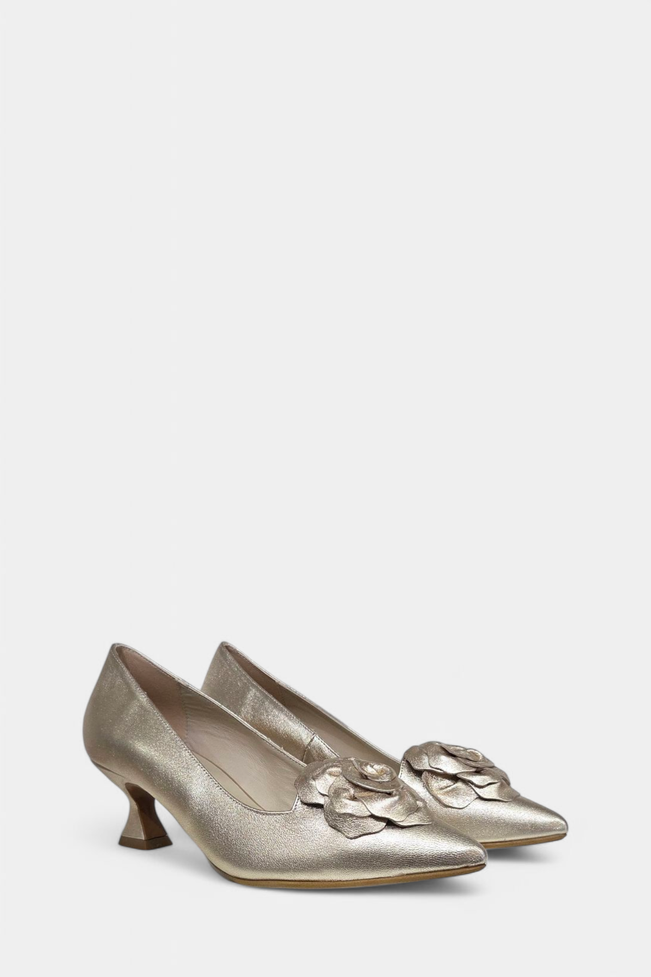 MARIAN 1809 GOLD LEATHER KITTEN HEEL WITH ROSE DETAILING