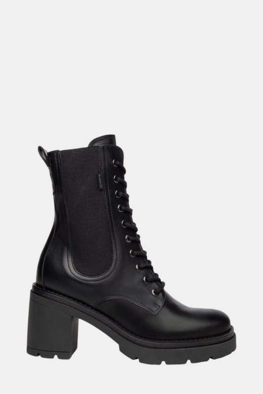 NEROGIARDINI 411963 BLACK LEATHER HEELED CHELSEA BOOT