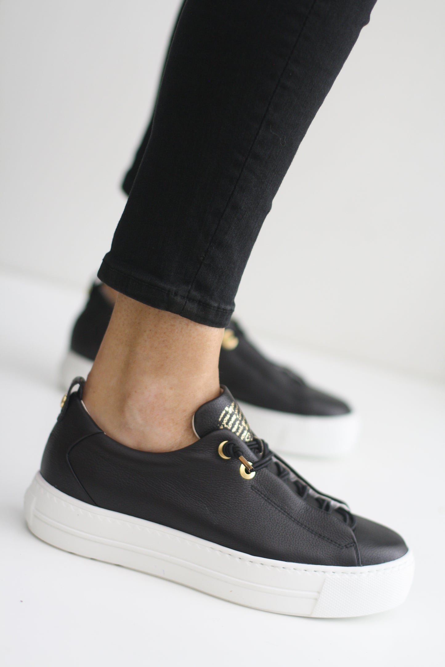 PAUL GREEN 5017 BLACK LEATHER TRAINER