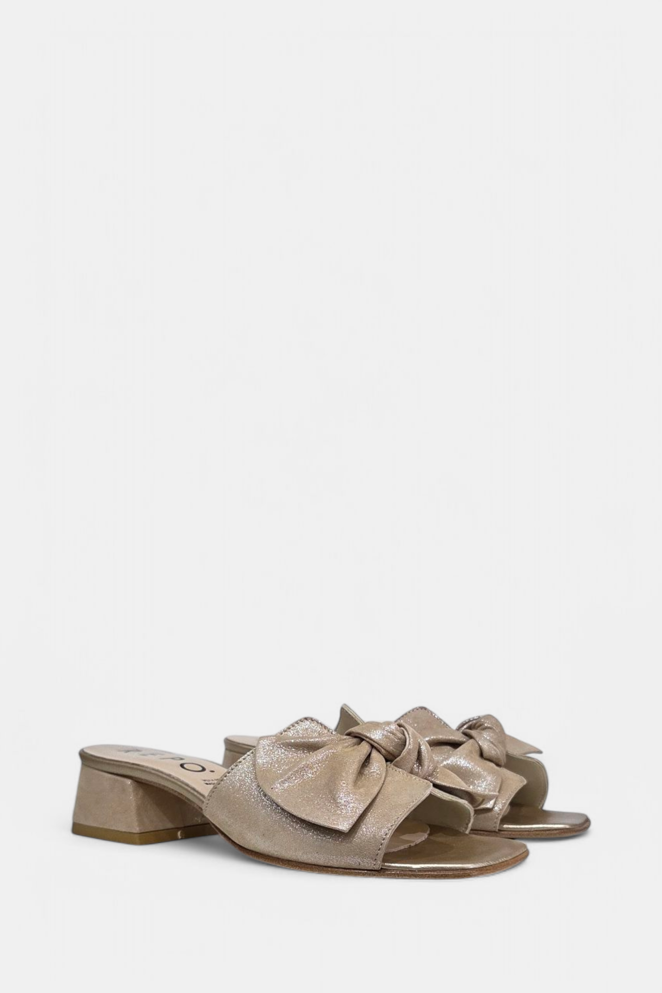 Repo shoes