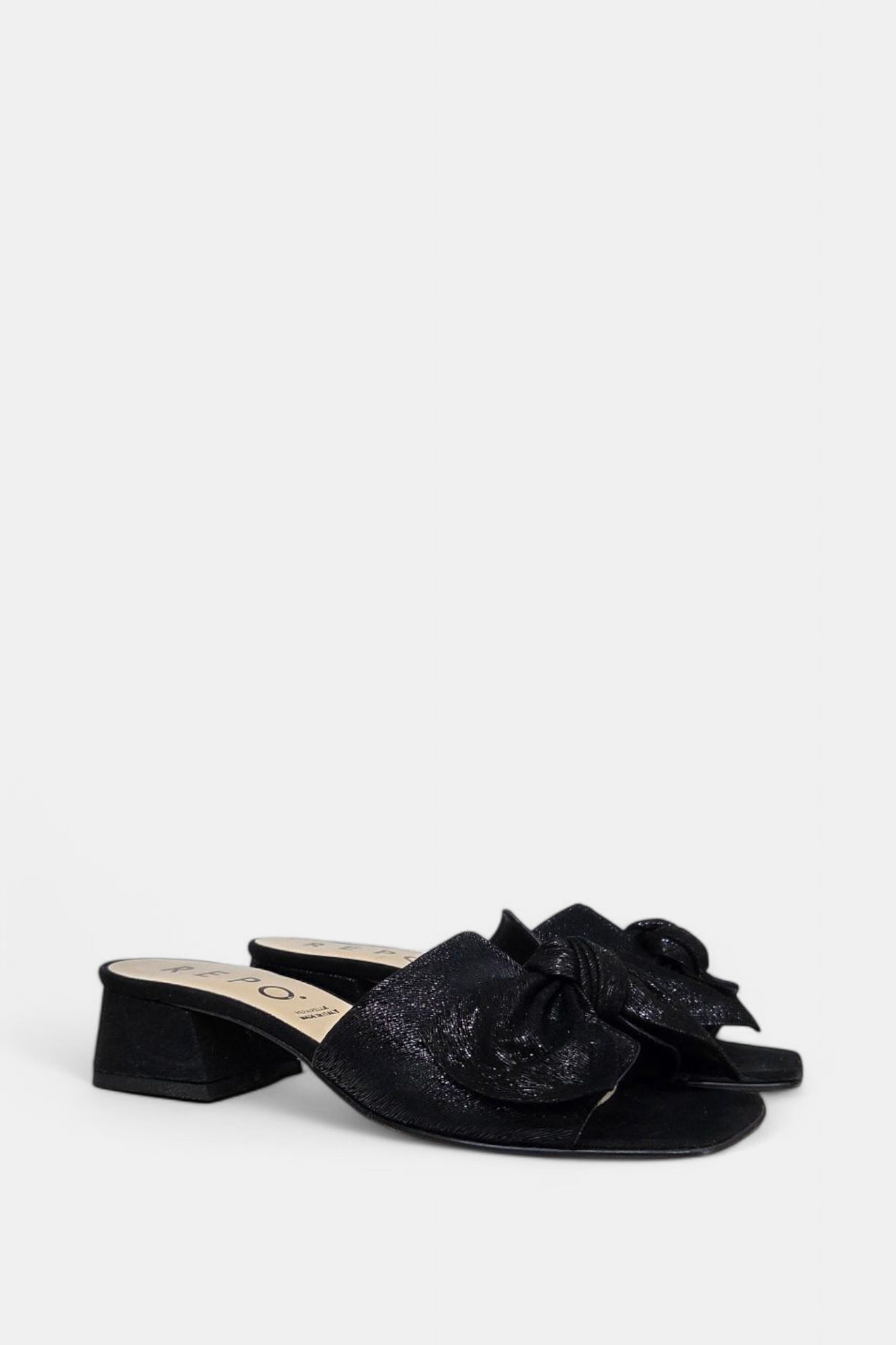Repo shoes
