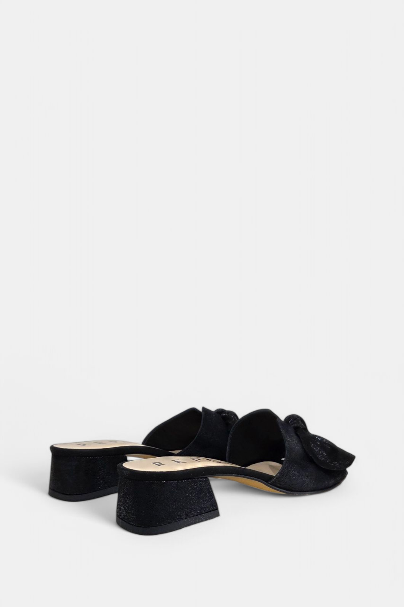 Repo shoes