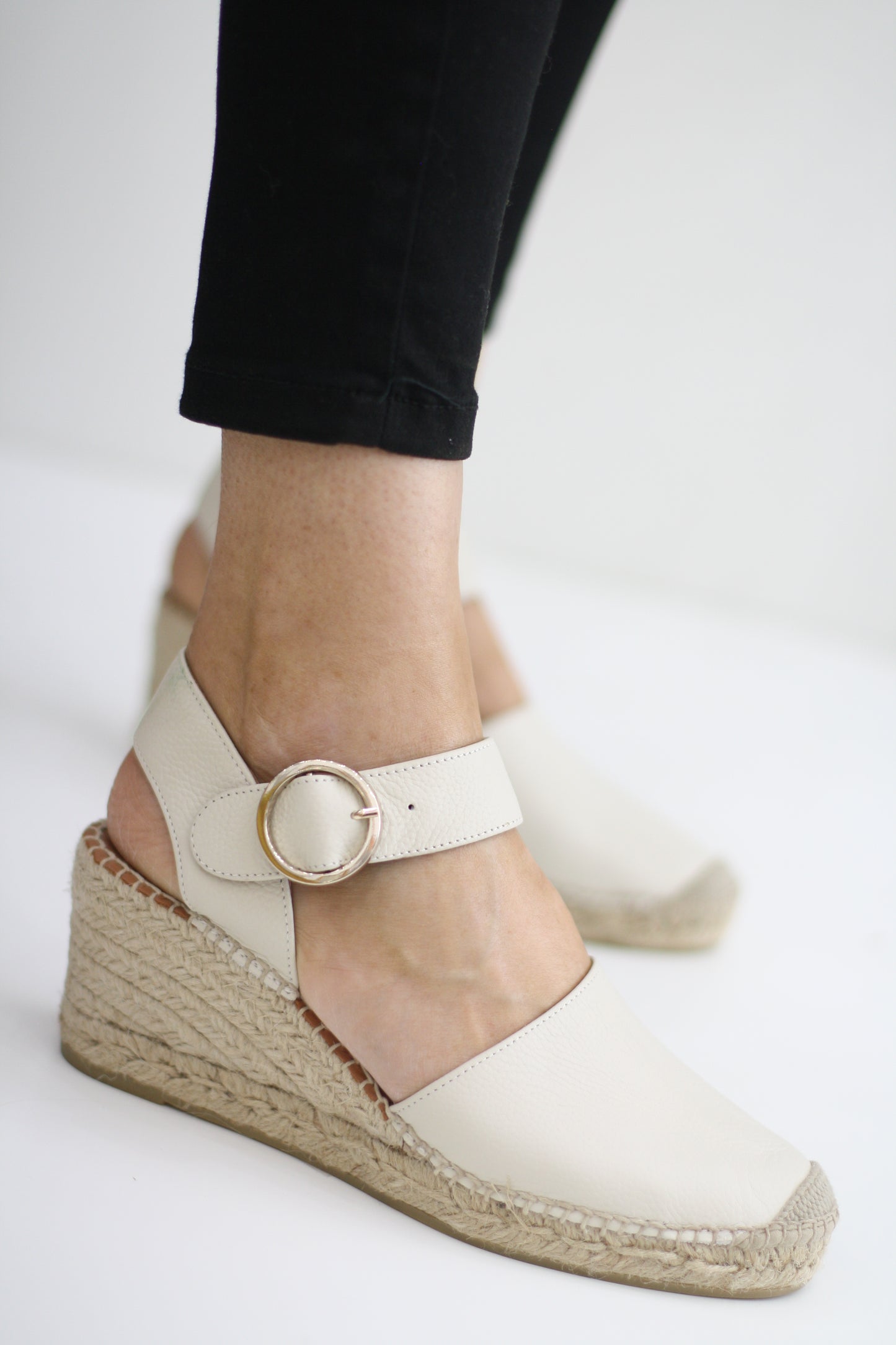 VIGUERA 1922 CREAM LEATHER ESPADRILLE WEDGES