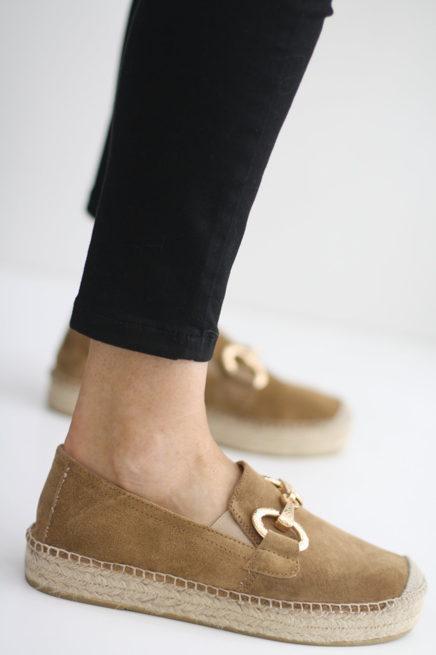 VIGUERA 1654 TAN SUEDE LEATHER ESPADRILLE
