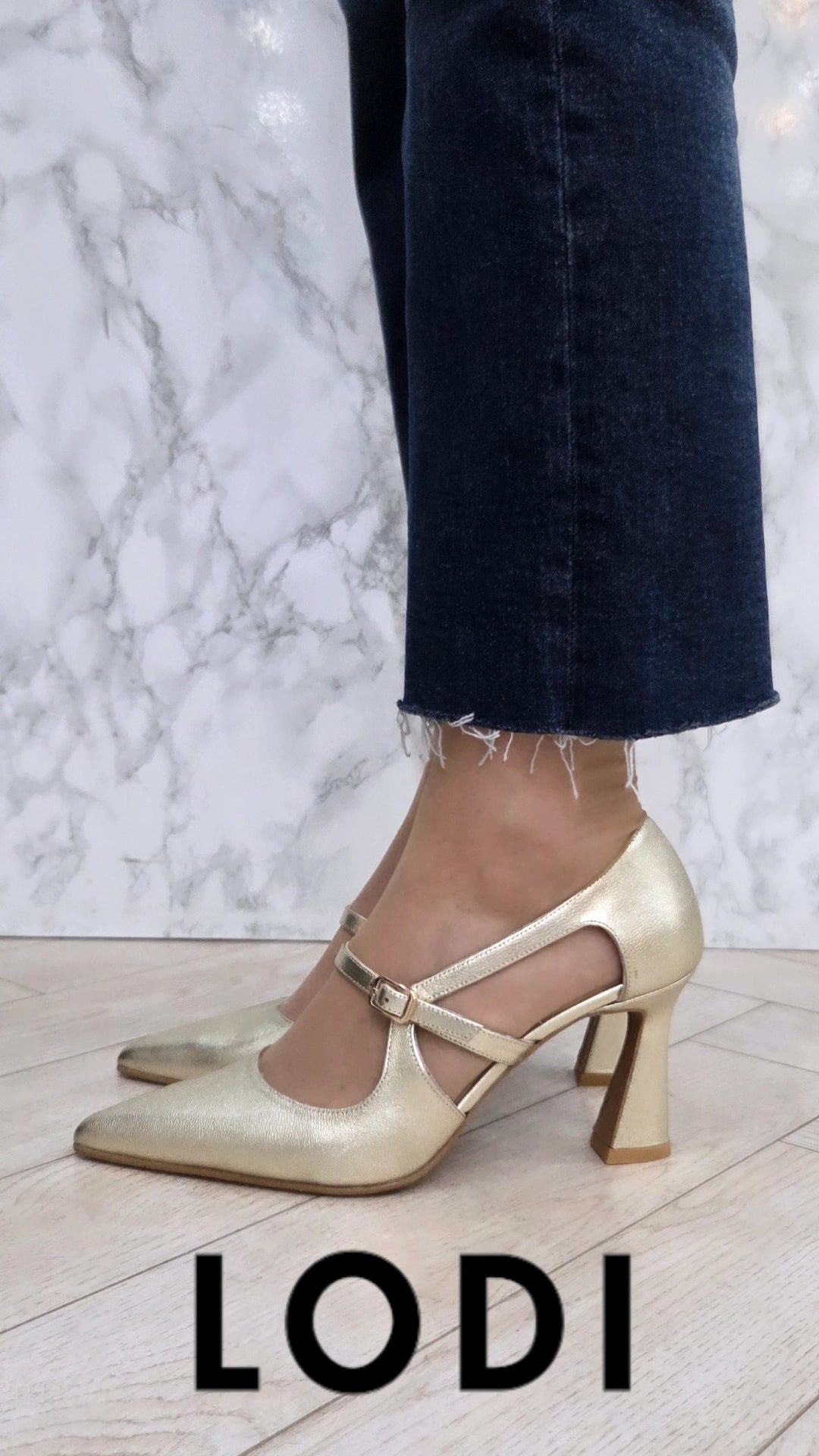 LODI RODENAS GOLD LEATHER HEEL