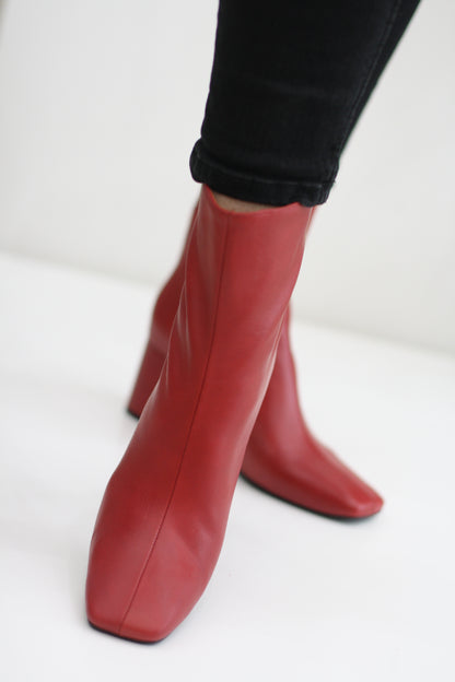 ANGEL ALARCON ALAND RED LEATHER BOOT