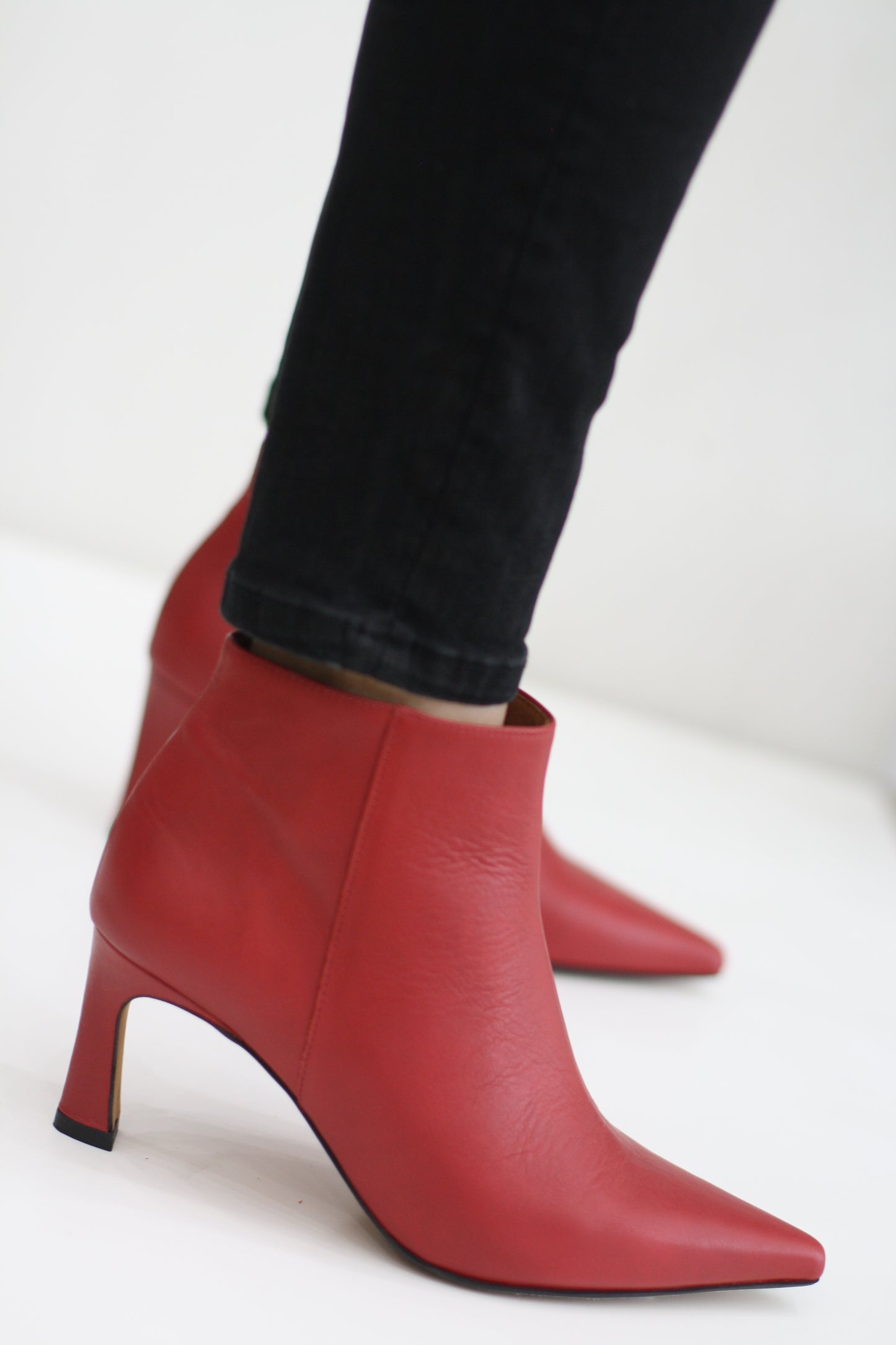 ANGEL ALARCON MOIRA RED LEATHER BOOT