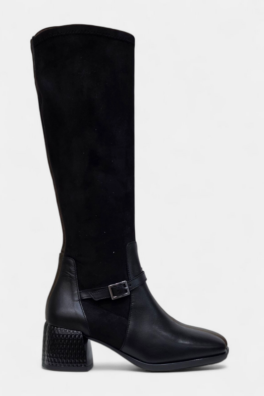 D'CHICAS BLACK LEATHER KNEE HIGH BOOT