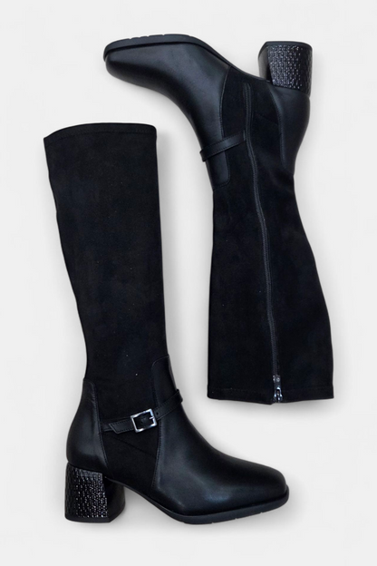 D'CHICAS BLACK LEATHER KNEE HIGH BOOT