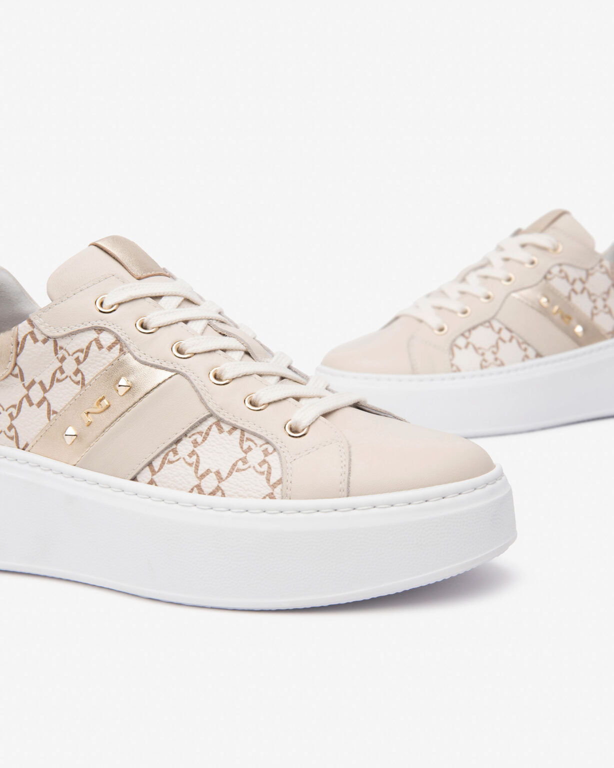 NEROGIARDINI E513080 LOGO PRINTED LEATHER TRAINER