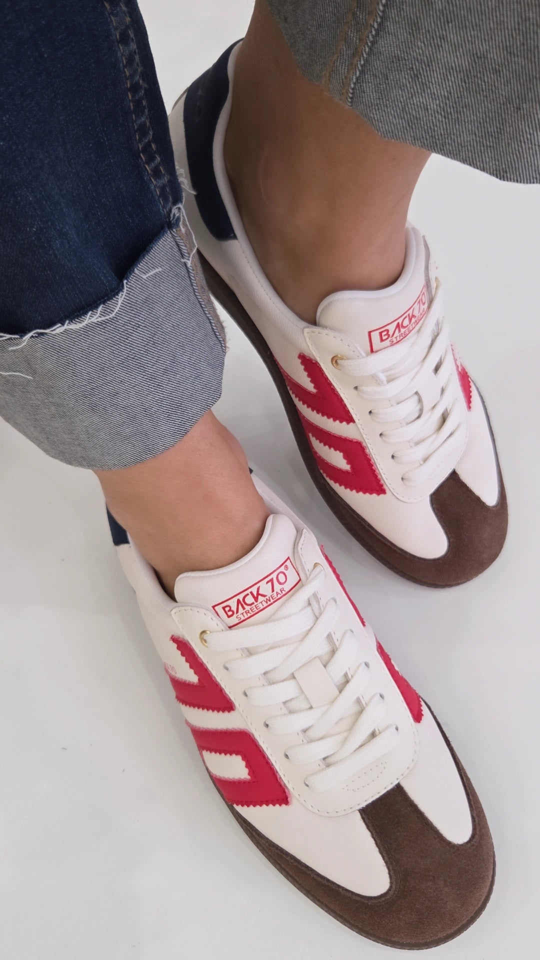 BACK70 CLOUD CREAM/RED/BROWN LEATHER TRAINER