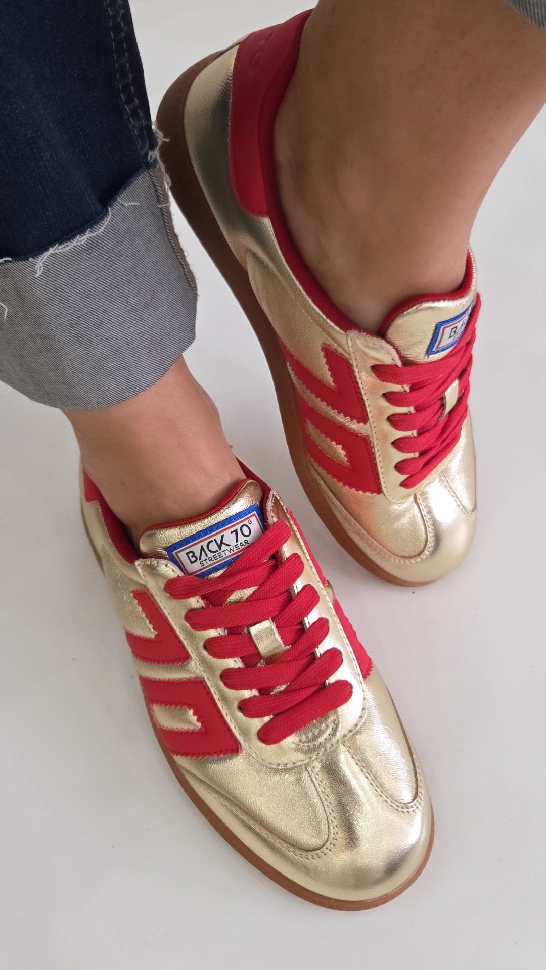 BACK70 CLOUD GOLD/RED LEATHER TRAINER