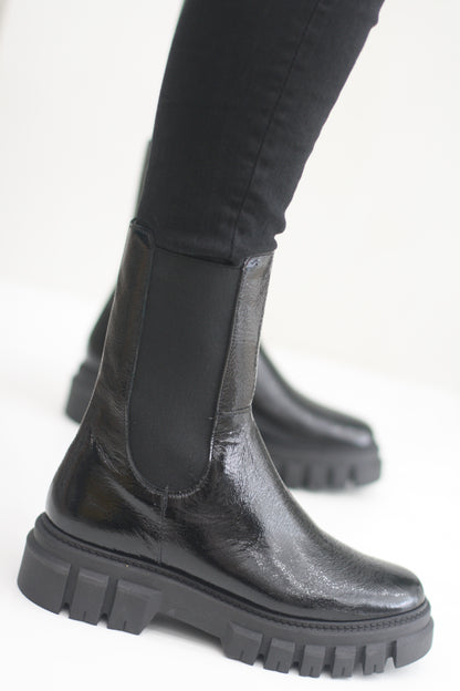 PITILLOS 5389 BLACK PATENT LEATHER CHELSEA BOOT