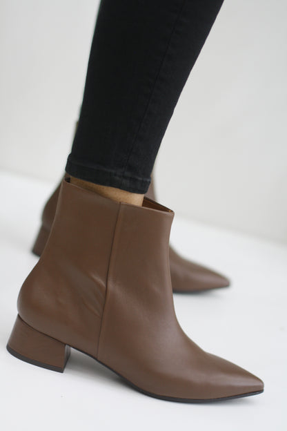 MARIAN 11604 BROWN LEATHER BOOT