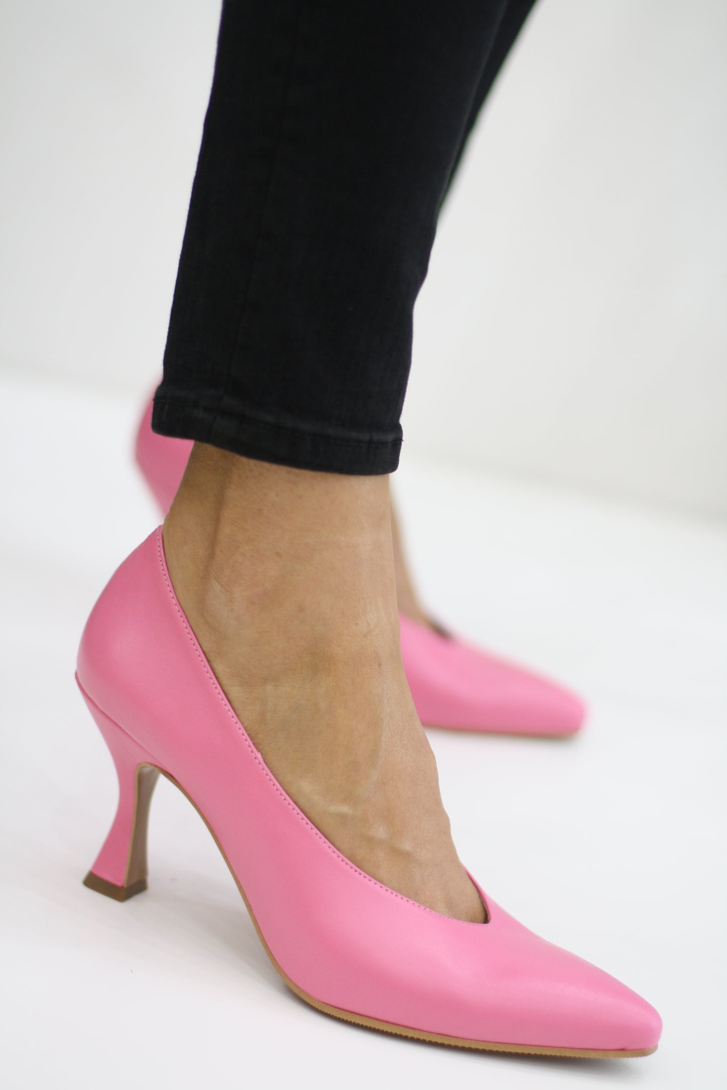 MARIAN 4601 CHICLE PINK LEATHER HEELS