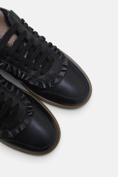 MarcoMoreo Black leather ruffle detailing trainer