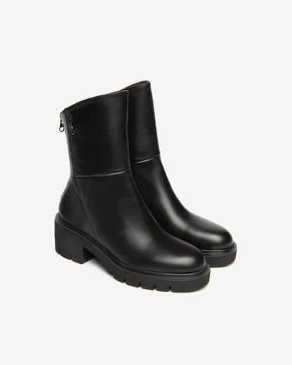 NeroGiardini I514818D black leather boot