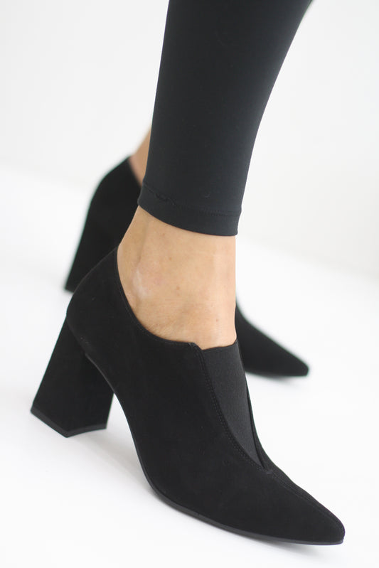 PAUL GREEN 3809 BLACK SUEDE HEELS