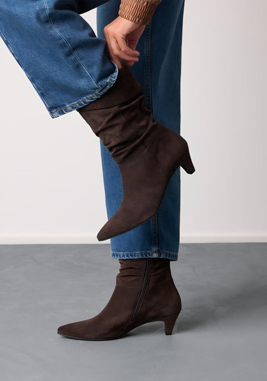 PAUL GREEN 8325 MOCCA BROWN RUCHED SUEDE BOOT