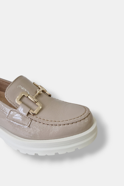 PITILLOS 5651 TAUPE PATENT LEATHER CHUNKY LOAFER