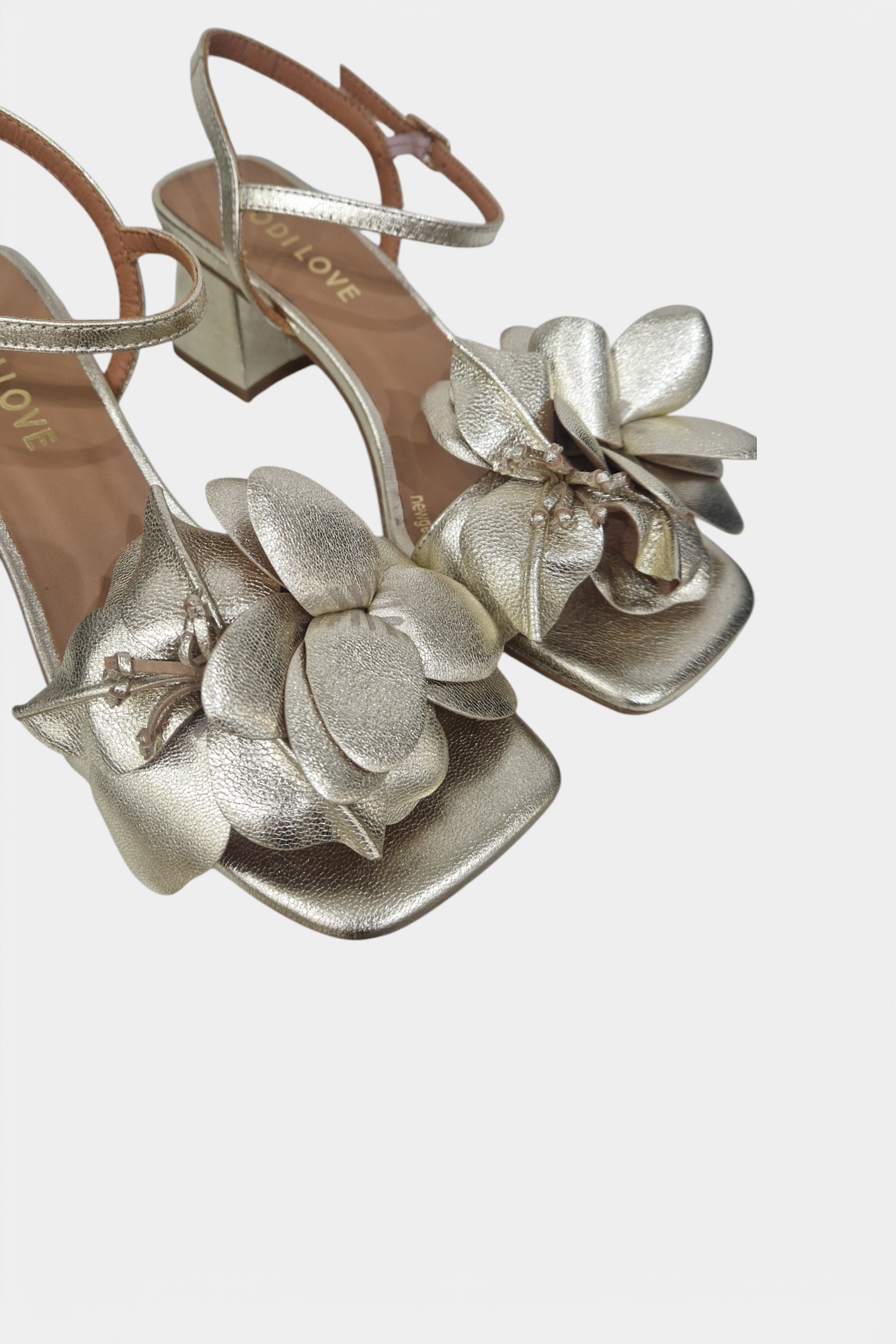 LODI MIL GOLD FLORAL LEATHER SANDAL