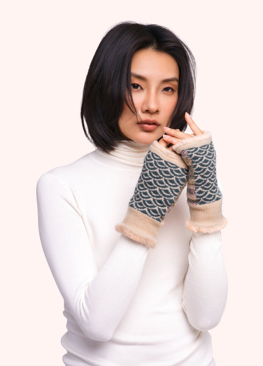 POWDER AGATHA WRIST WARMERS