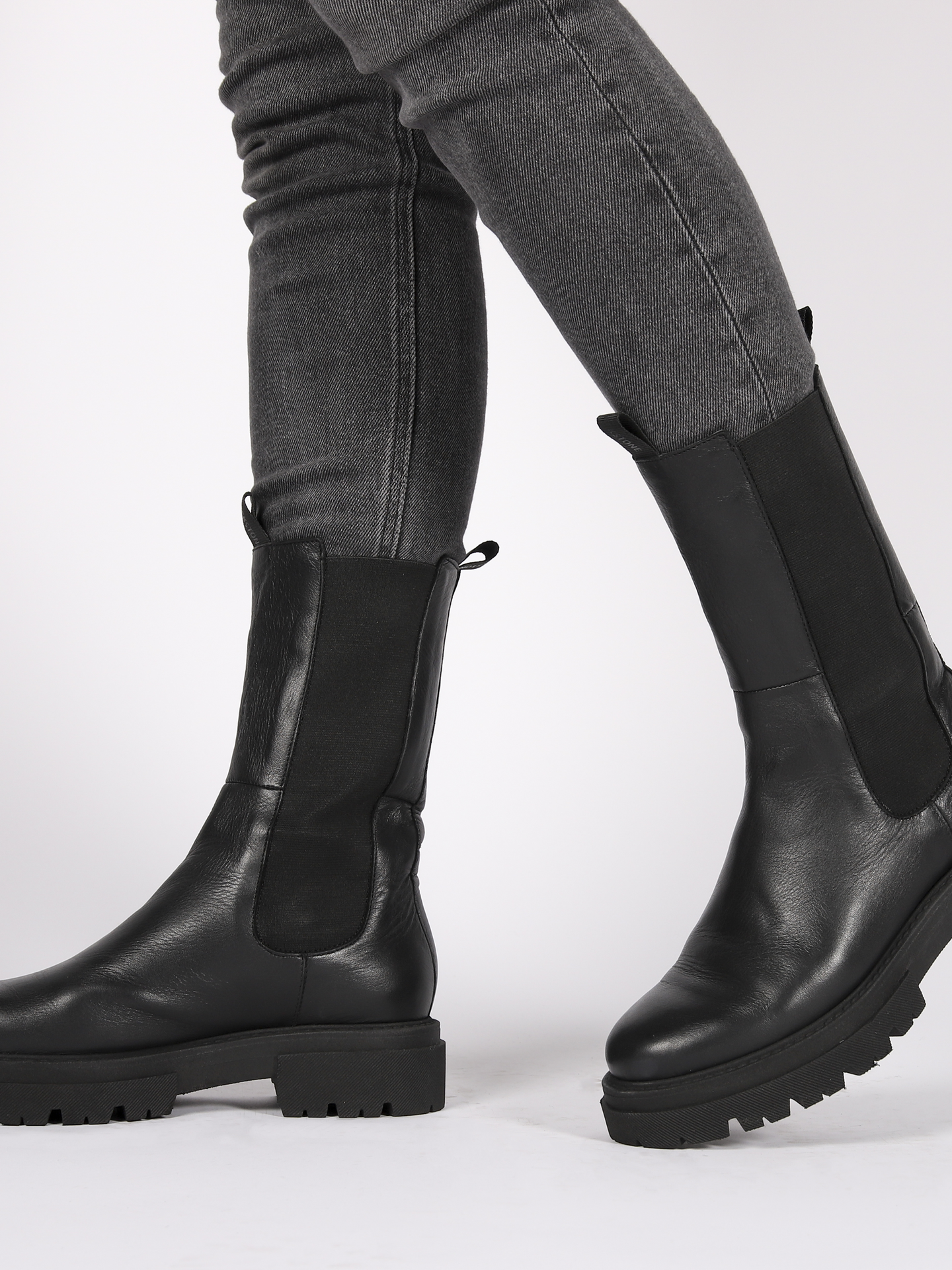 BLACKSTONE SMILLA HIGH BLACK LEATHER CHELSEA BOOT