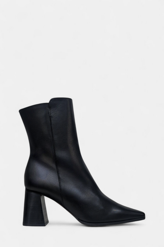 ANGEL ALARCON TRIDAS BLACK LEATHER BOOT
